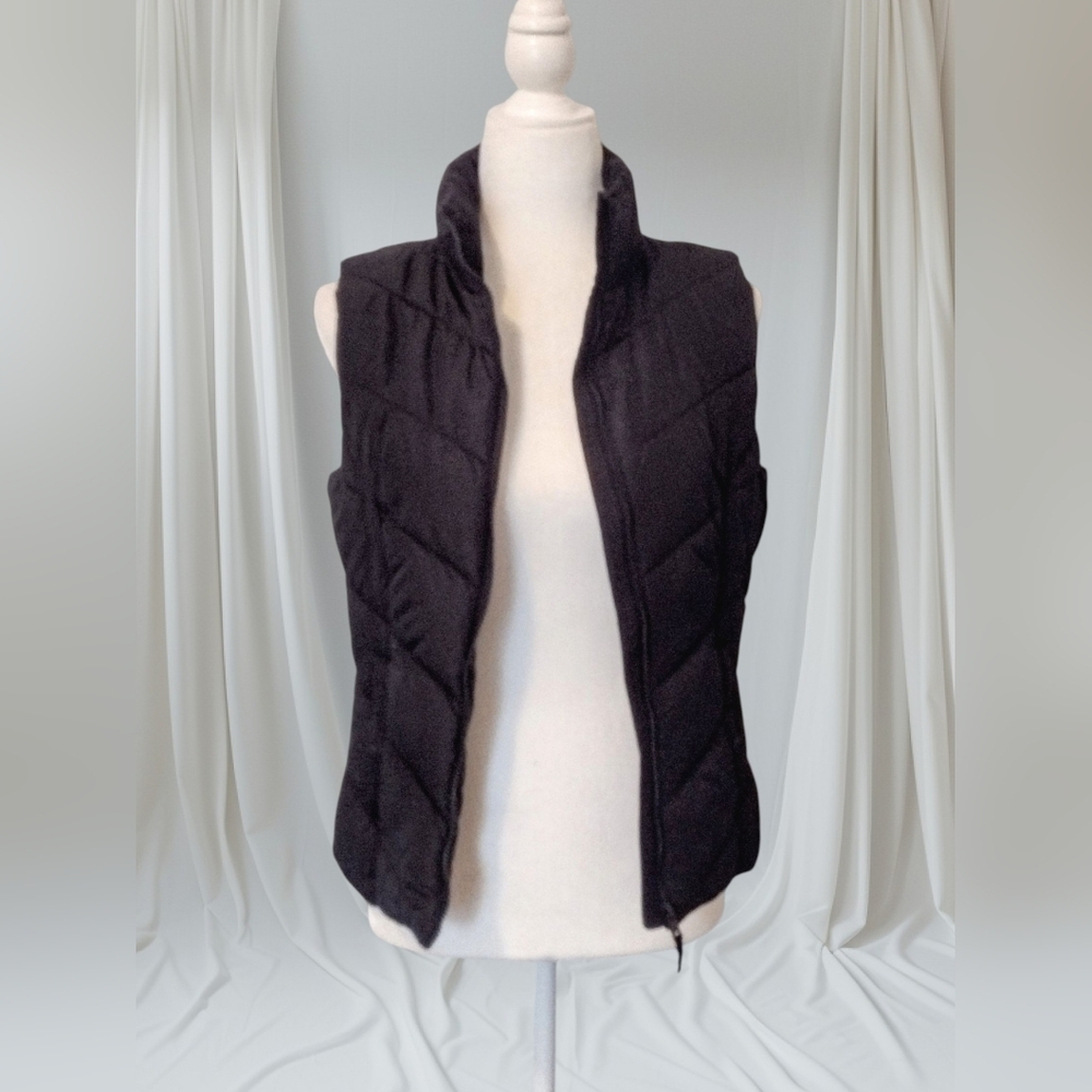 Aeropostale Black Quilted Puffer Vest Size Small - New With Tags